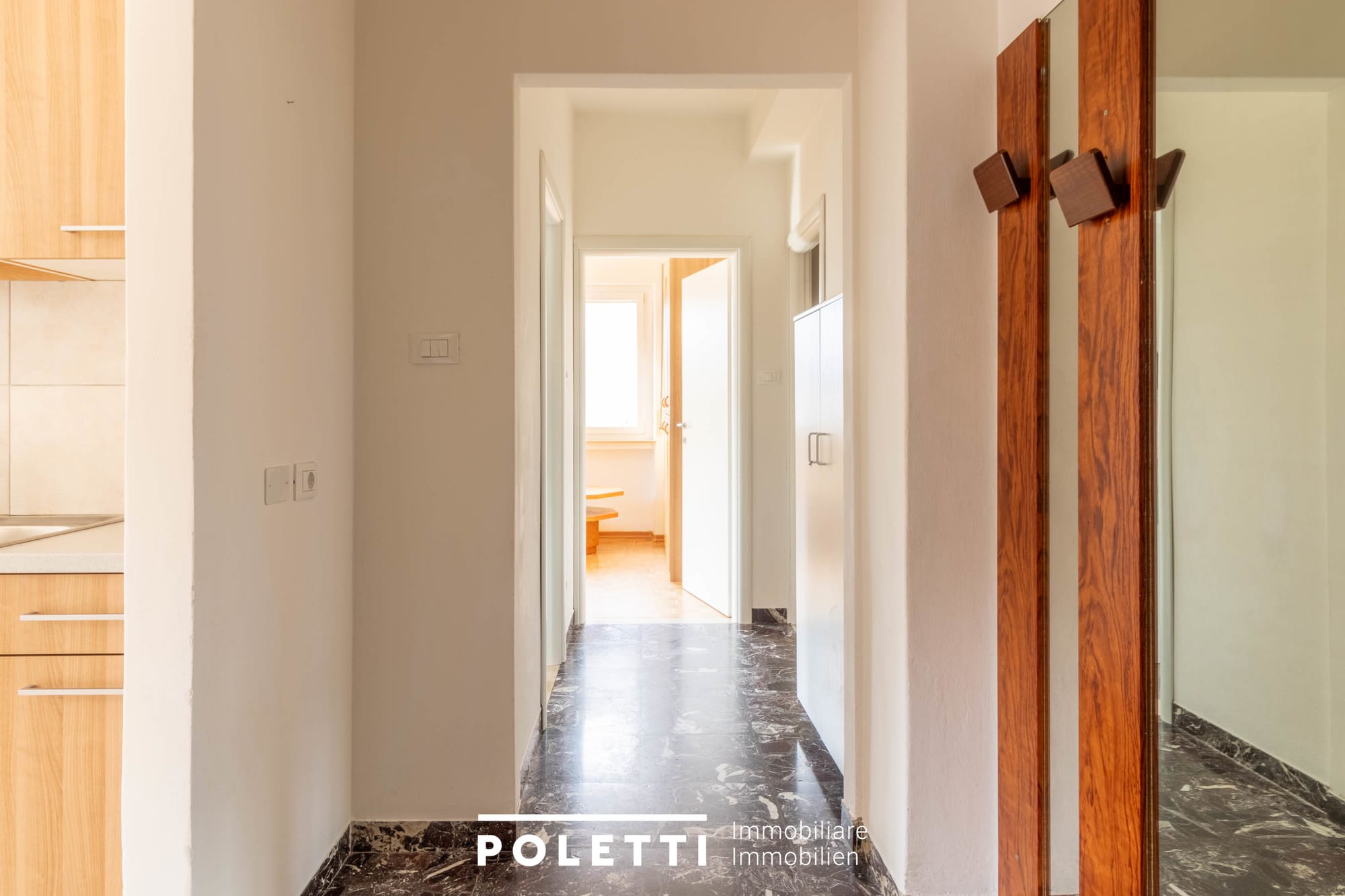 Trilocale-non-arredato-zona-ospedale-a-Merano-Zona-Stadtzentrum-Centro-Citta-5