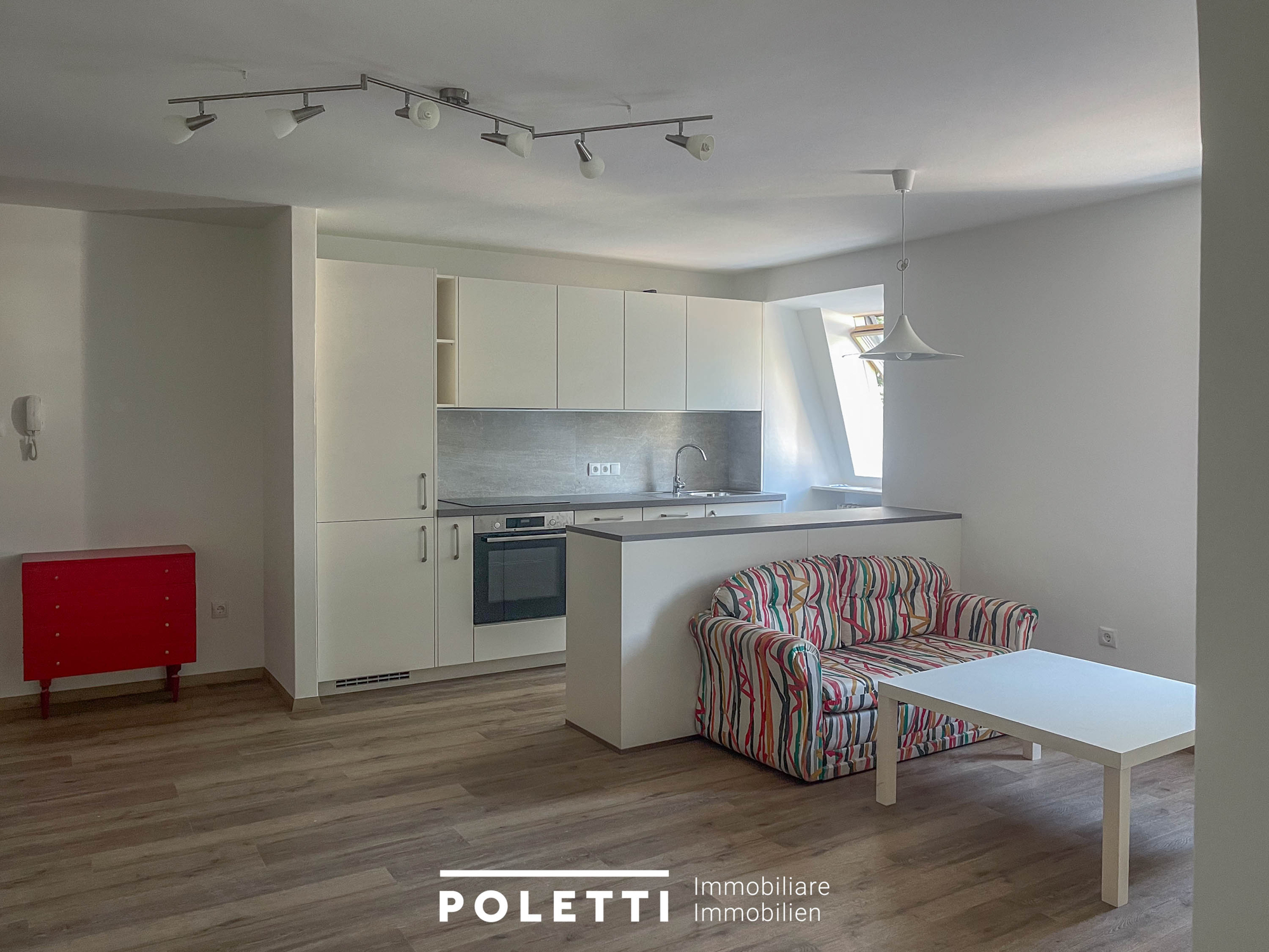 Bilocale-con-garage-a-Merano-Zona-Gratsch-Quarazze-1